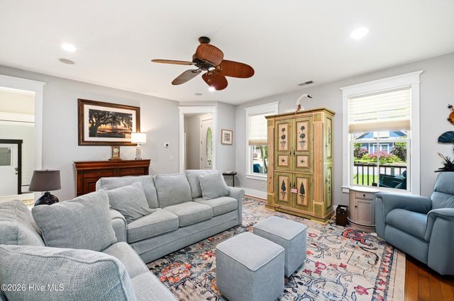 6221 Navigator Way, Southport, NC 28461