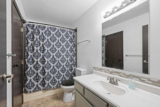 2560 CARRIE LYNN DRIVE, North Pole, AK 99705