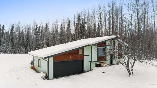 2560 CARRIE LYNN DRIVE, North Pole, AK 99705