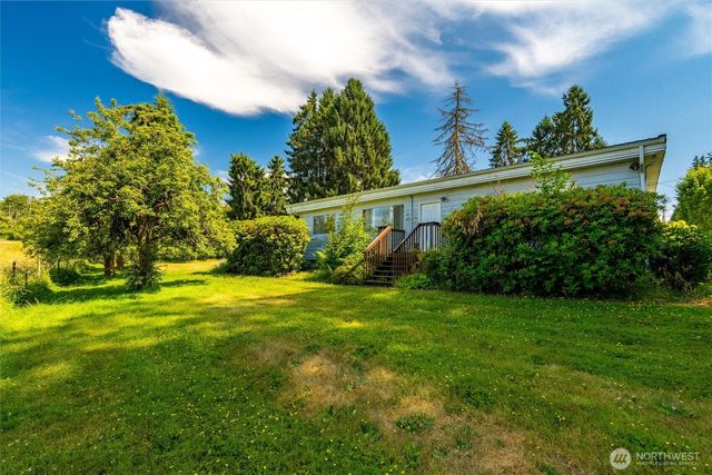 16 Harvey Road, Blaine, WA 98230