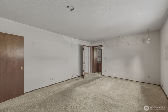 16 Harvey Road, Blaine, WA 98230