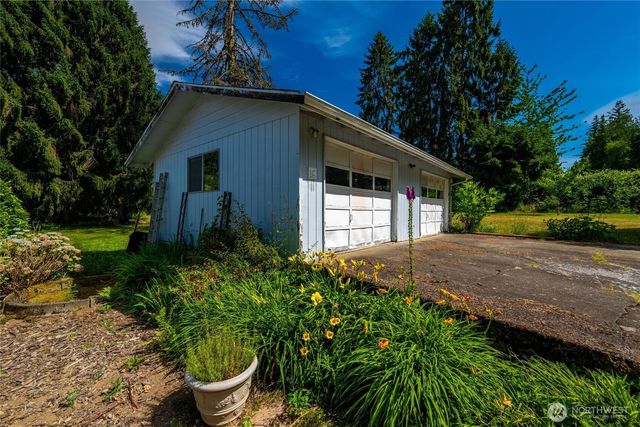 16 Harvey Road, Blaine, WA 98230