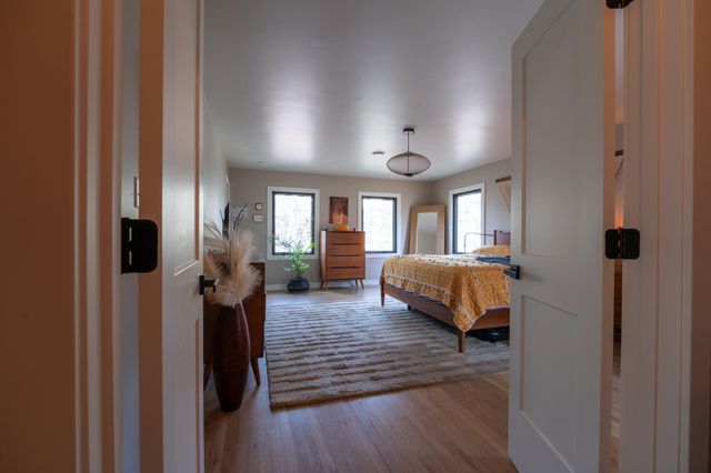 20 Crest Drive, Dune Acres, IN 46304