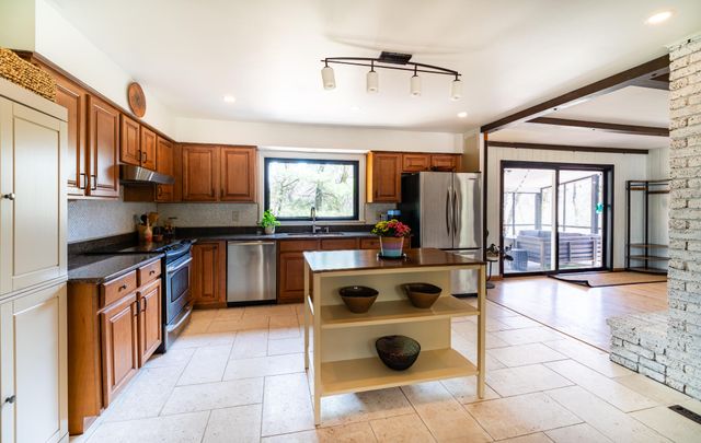 20 Crest Drive, Dune Acres, IN 46304