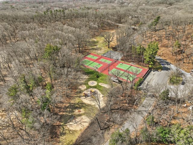 20 Crest Drive, Dune Acres, IN 46304