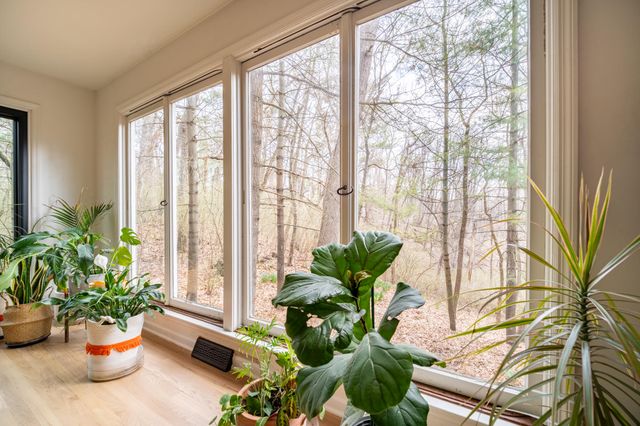 20 Crest Drive, Dune Acres, IN 46304