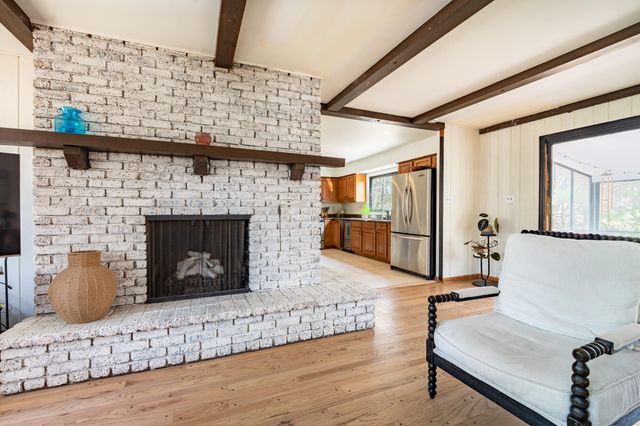 20 Crest Drive, Dune Acres, IN 46304