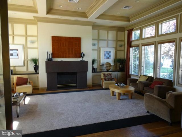 21836 JARVIS SQ, Ashburn, VA 20147