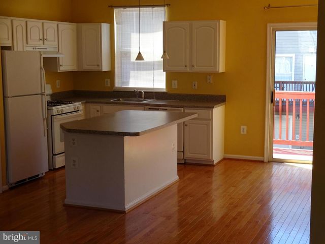 21836 JARVIS SQ, Ashburn, VA 20147