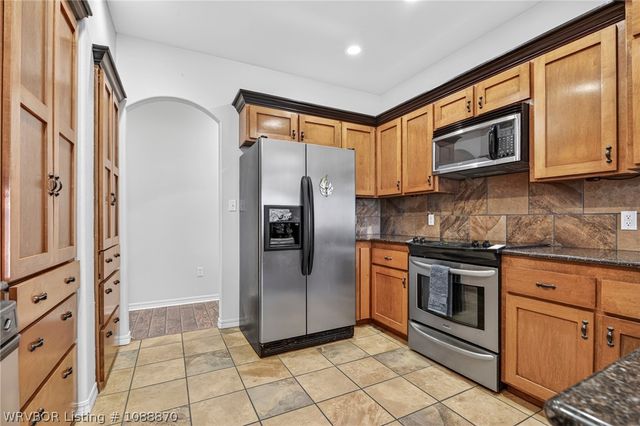 1415 Thomas Hill, Alma, AR 72921