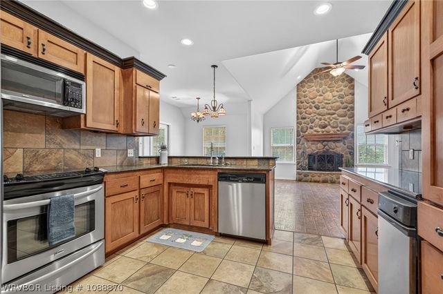 1415 Thomas Hill, Alma, AR 72921