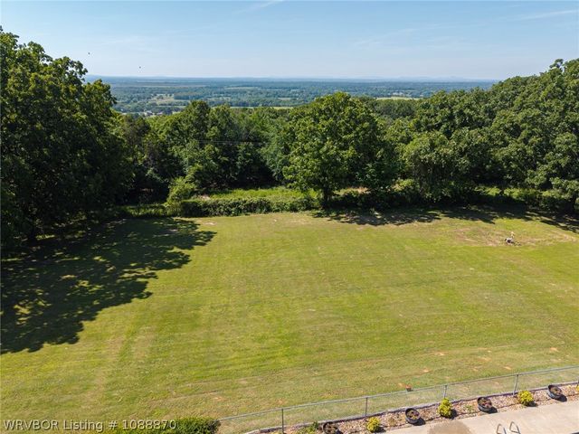 1415 Thomas Hill, Alma, AR 72921