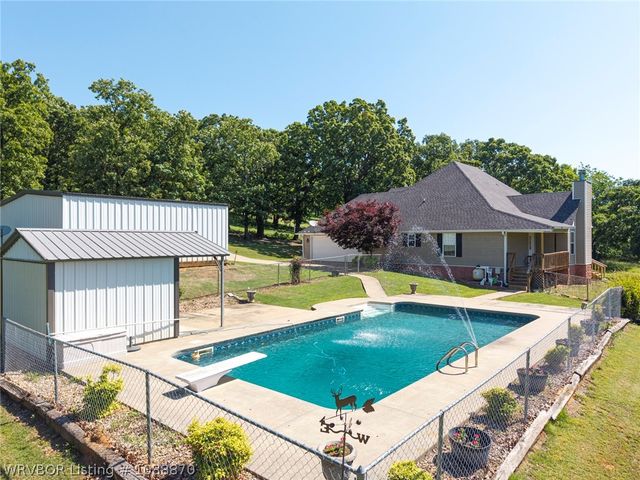 1415 Thomas Hill, Alma, AR 72921