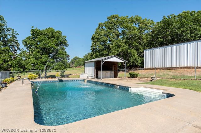 1415 Thomas Hill, Alma, AR 72921