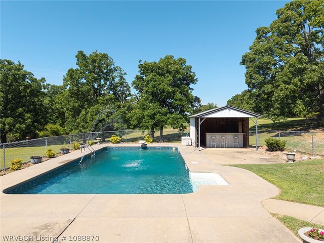 1415 Thomas Hill, Alma, AR 72921