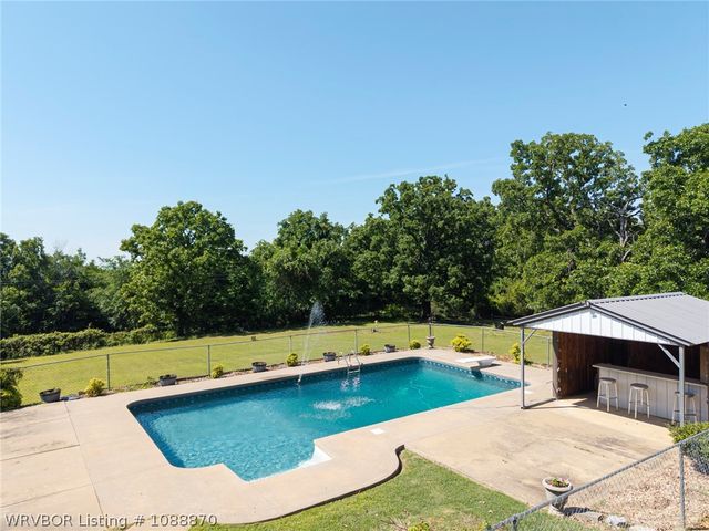 1415 Thomas Hill, Alma, AR 72921