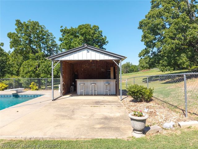 1415 Thomas Hill, Alma, AR 72921