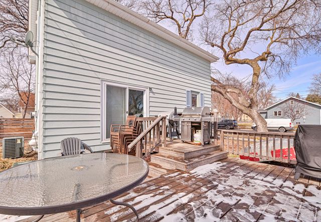 722 9th Avenue N, Fargo, ND 58102