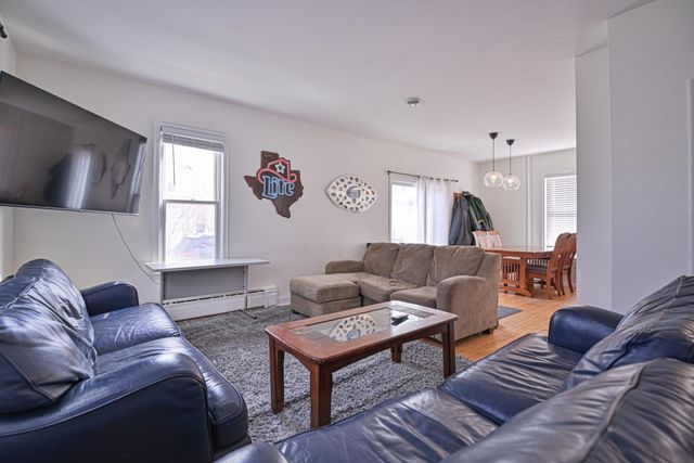 722 9th Avenue N, Fargo, ND 58102