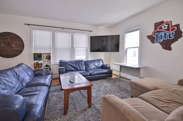 722 9th Avenue N, Fargo, ND 58102