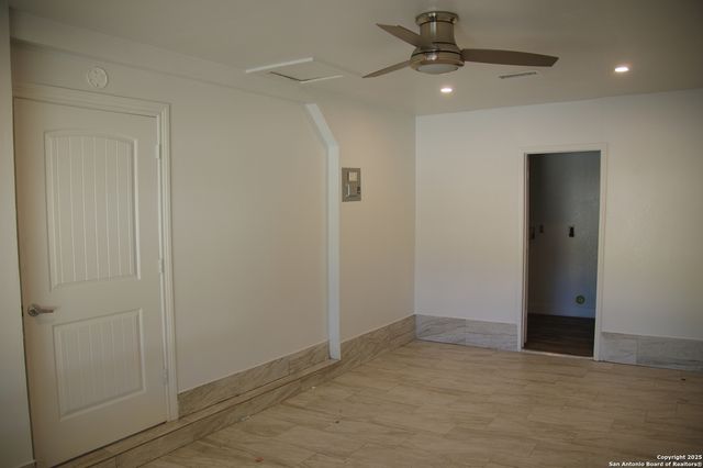 4406 Desert View, San Antonio, TX 78217