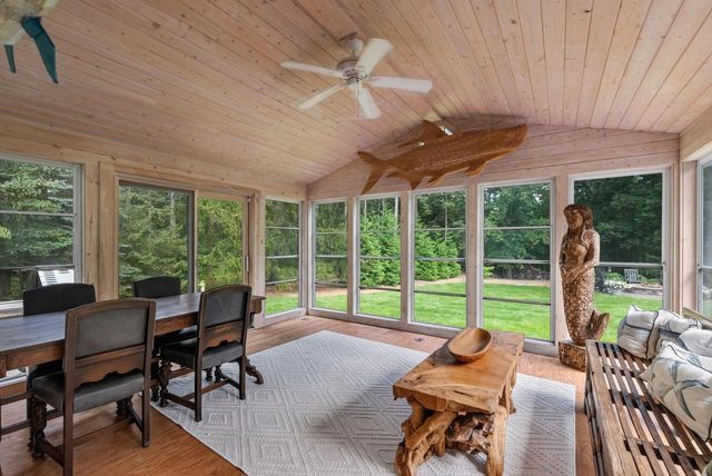 9830 N Otto ROAD, Mequon, WI 53092