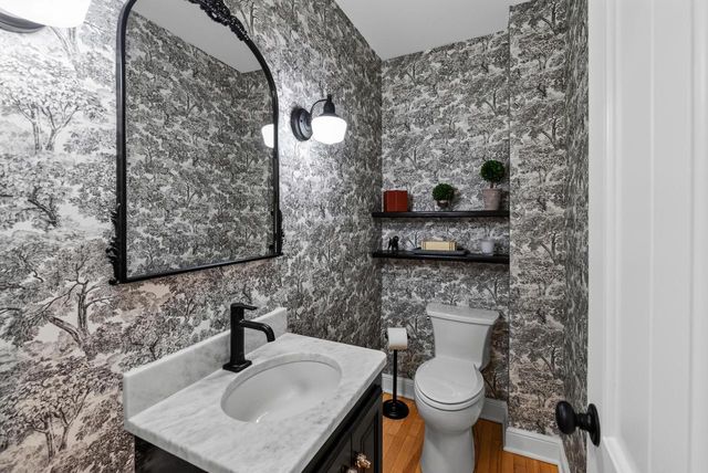 9830 N Otto ROAD, Mequon, WI 53092