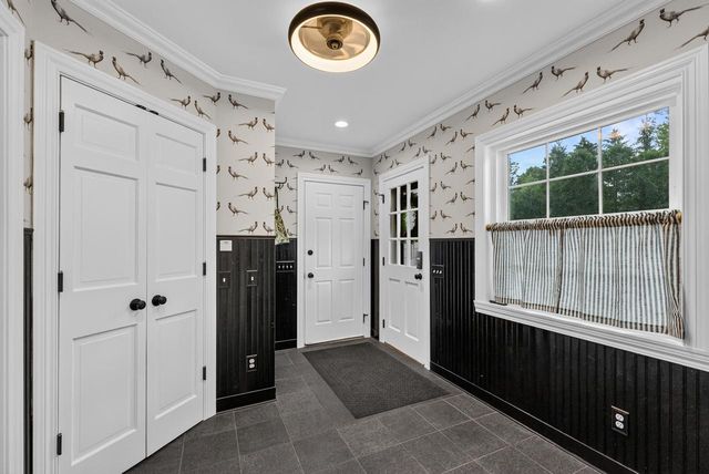 9830 N Otto ROAD, Mequon, WI 53092