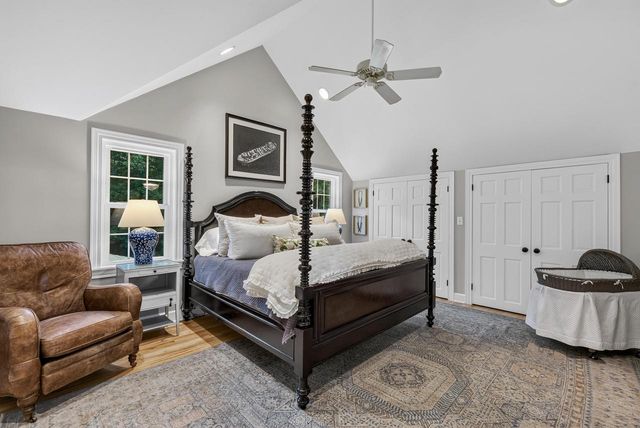 9830 N Otto ROAD, Mequon, WI 53092