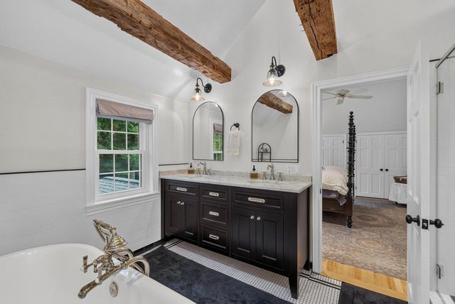 9830 N Otto ROAD, Mequon, WI 53092