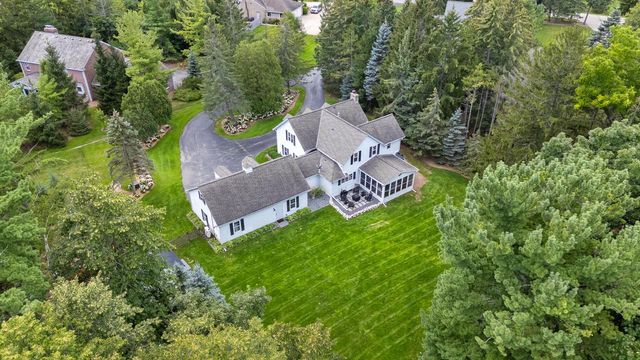 9830 N Otto ROAD, Mequon, WI 53092
