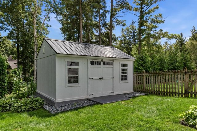 9830 N Otto ROAD, Mequon, WI 53092