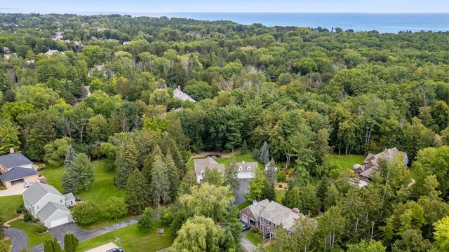 9830 N Otto ROAD, Mequon, WI 53092