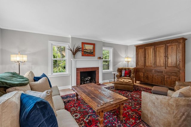 9830 N Otto ROAD, Mequon, WI 53092