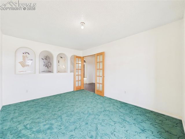 922 W McCulloch Boulevard, Pueblo West, CO 81007