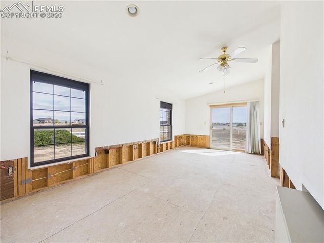 922 W McCulloch Boulevard, Pueblo West, CO 81007