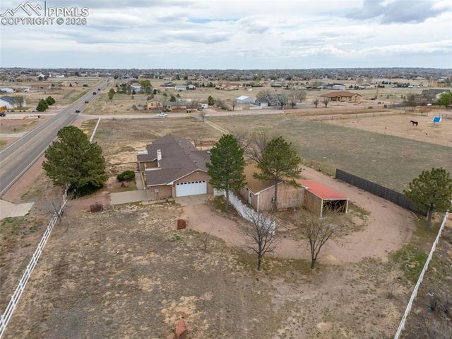 922 W McCulloch Boulevard, Pueblo West, CO 81007