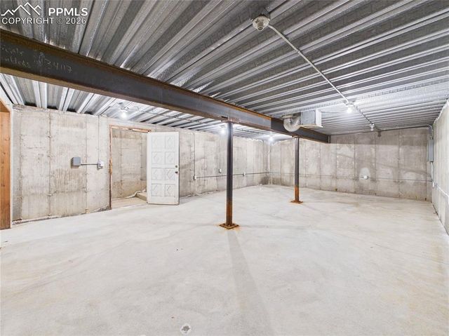 922 W McCulloch Boulevard, Pueblo West, CO 81007