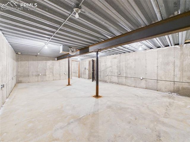 922 W McCulloch Boulevard, Pueblo West, CO 81007