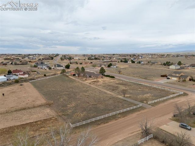 922 W McCulloch Boulevard, Pueblo West, CO 81007