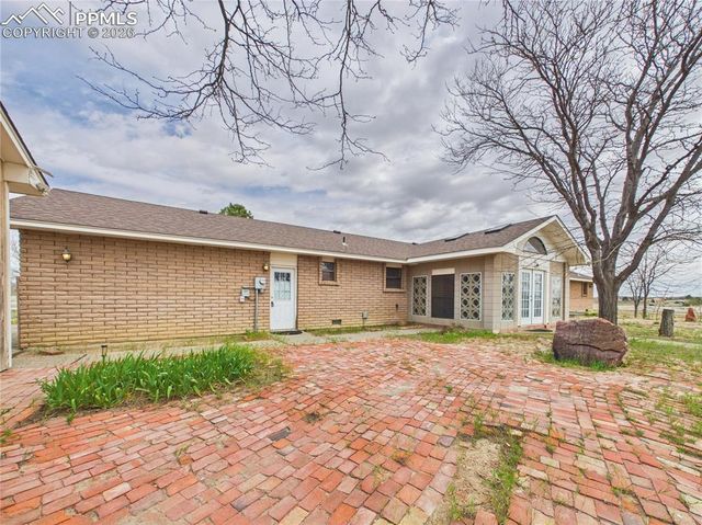 922 W McCulloch Boulevard, Pueblo West, CO 81007