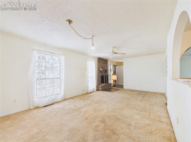 922 W McCulloch Boulevard, Pueblo West, CO 81007