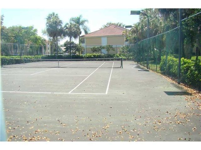 5641 RIVERSIDE Drive 306B1, Coral Springs, FL 33067
