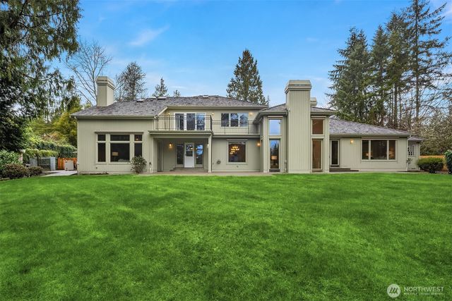 26319 NE 34th Street, Redmond, WA 98053