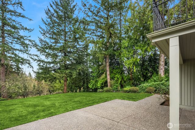 26319 NE 34th Street, Redmond, WA 98053