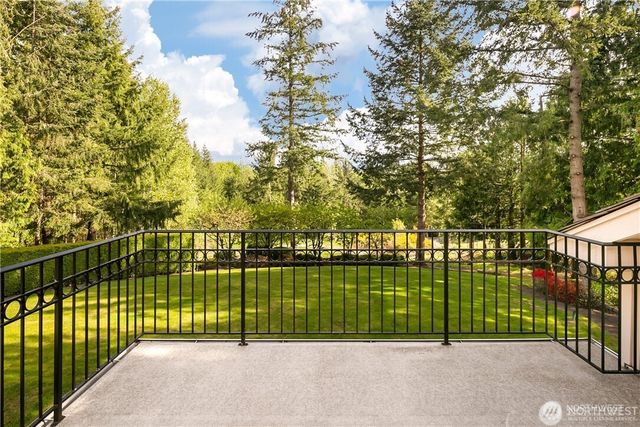 26319 NE 34th Street, Redmond, WA 98053