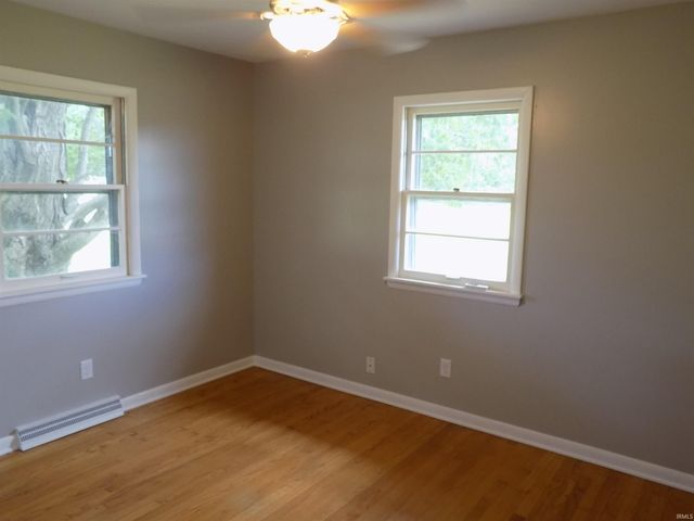 8355 Oak Grove Road, Newburgh, IN 47630