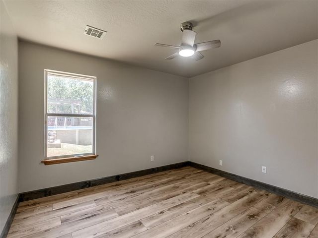 825 Oak Creek Drive, Oklahoma City, OK 73160
