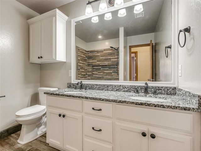 825 Oak Creek Drive, Oklahoma City, OK 73160