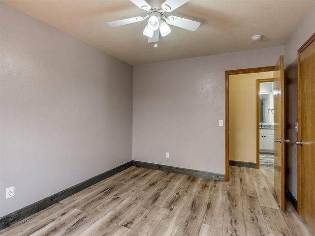 825 Oak Creek Drive, Oklahoma City, OK 73160